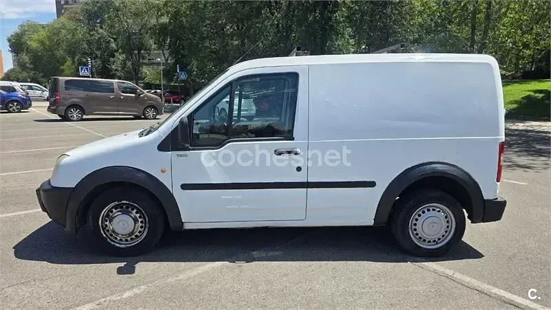 Usado Ford Tourneo Titanium 95 CV (69 kW) 2014 Blanco Monovolumen
