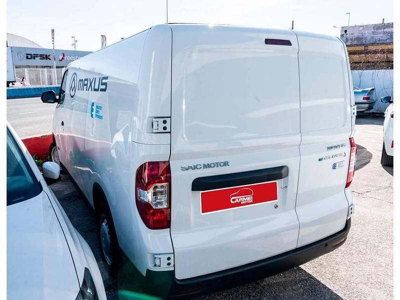 Usado Maxus eDeliver 3 89 kW (122 CV) 2023 Blanco Van