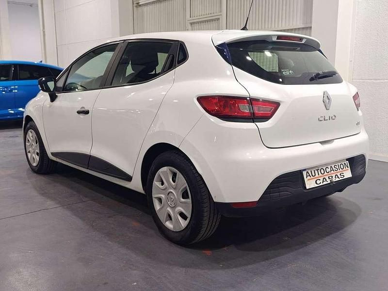 Używany Renault Clio IV Business 75 KM (55 kW) 2016 Biały Hatchback