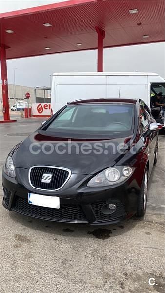 Usado Seat Leon FR 170 CV (125 kW) 2007 Negro Berlina