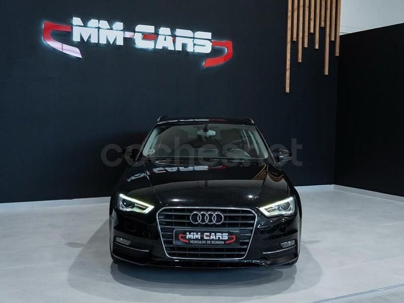 Usado Audi A3 Attraction 110 CV (80 kW) 2014 Negro Berlina