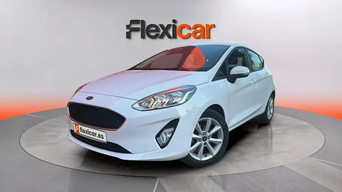 Usado Ford Fiesta Trend 101 CV (74 kW) 2017 Blanco Utilitario