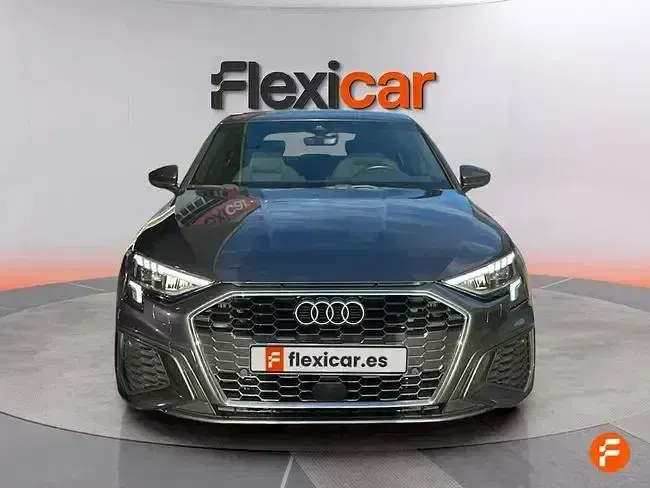Usado Audi A3 150 CV (110 kW) 2020 Gris Berlina