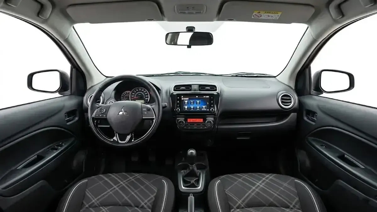 Używany Mitsubishi Space Star 71 KM (52 kW) 2022 Czarny Hatchback