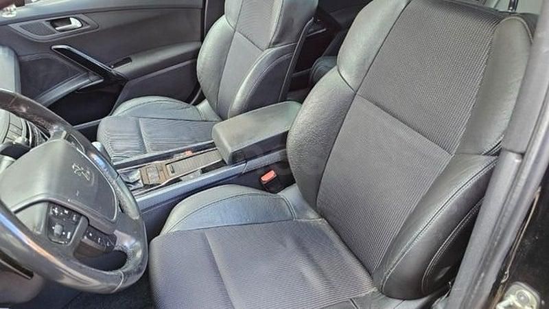 Usado Peugeot 508 SW Allure 120 CV (88 kW) 2016 Negro Familiar