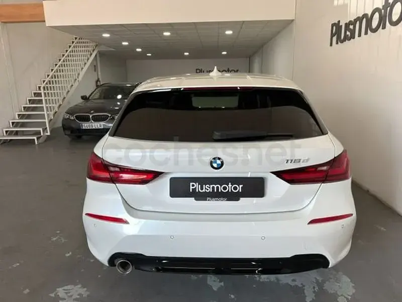 Usado BMW 116 Shadowline 116 CV (85 kW) 2021 Blanco Utilitario