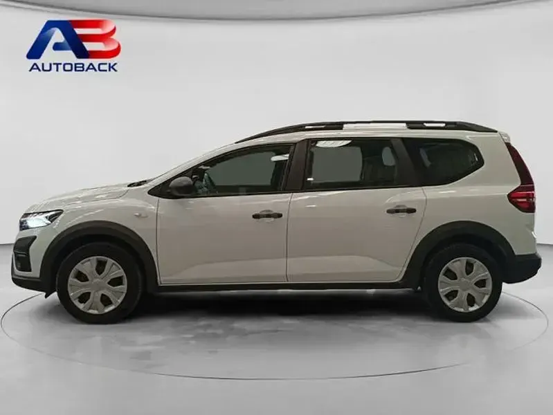 Usado Dacia Jogger Essentiel 100 CV (73 kW) 2023 Blanco Monovolumen
