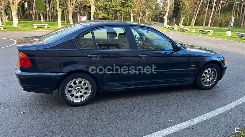 Azul Usado 2000 BMW 318 Berlina | 2800 € (Buen precio) - Imagen 1/4