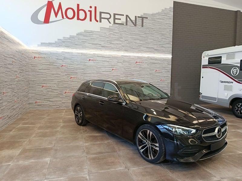 Usado Mercedes C220 200 CV (147 kW) 2022 Negro Familiar