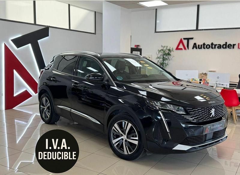 Usado Peugeot 3008 Allure 131 CV (96 kW) 2021 Negro SUV