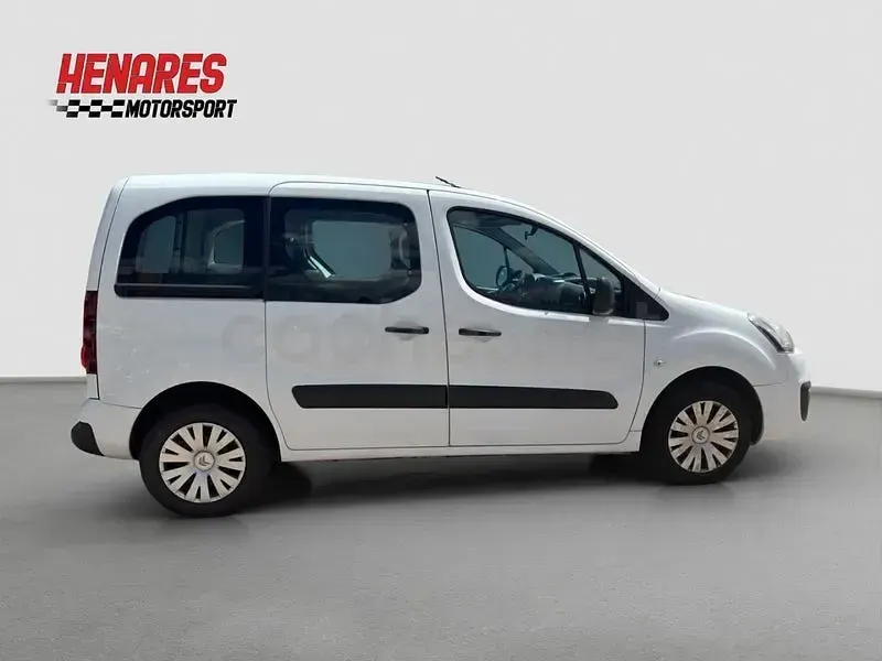 Usado Citroën Berlingo Live 75 CV (55 kW) 2016 Blanco Monovolumen