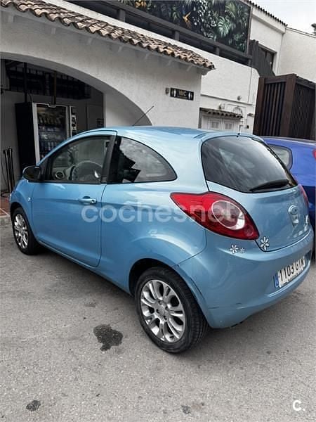 Usado Ford Ka Titanium 69 CV (50 kW) 2010 Azul Utilitario