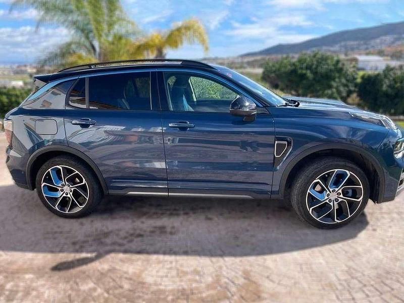 Usado Lynk & Co 01 261 CV (191 kW) 2021 Azul SUV