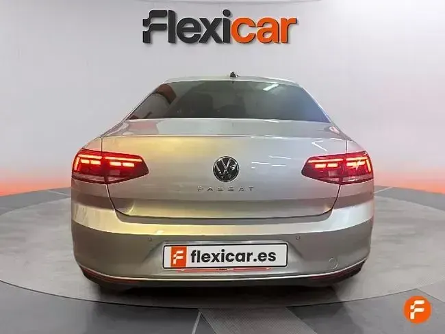 Begagnad VW Passat Executive 150 HK (110 kW) 2020 Grå Sedan