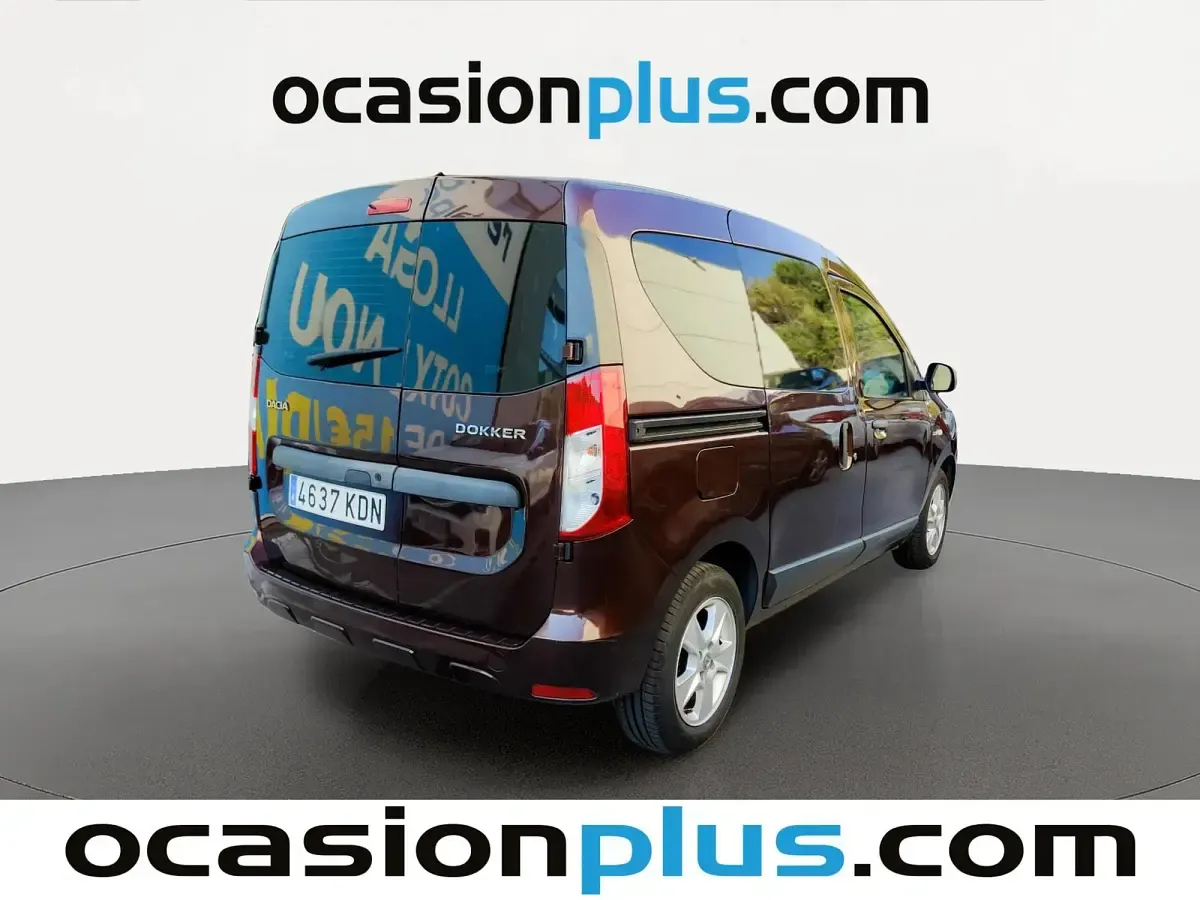 Usado Dacia Dokker Ambiance 90 CV (66 kW) 2017 Marrón Monovolumen