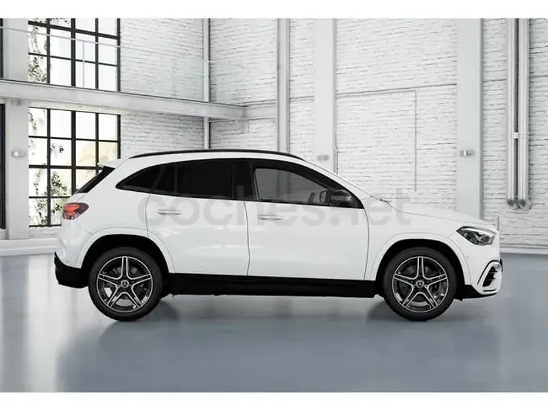 Usado Mercedes GLA220 190 CV (139 kW) 2024 Blanco polar SUV