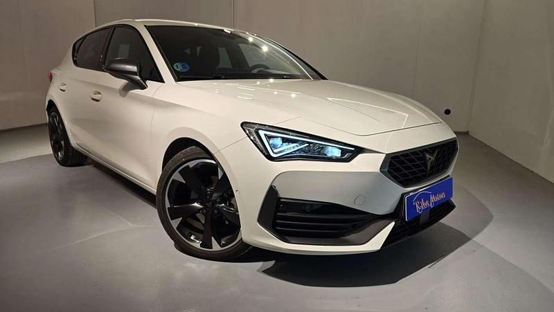 Usado Cupra Leon 150 CV (110 kW) 2023 Blanco Utilitario