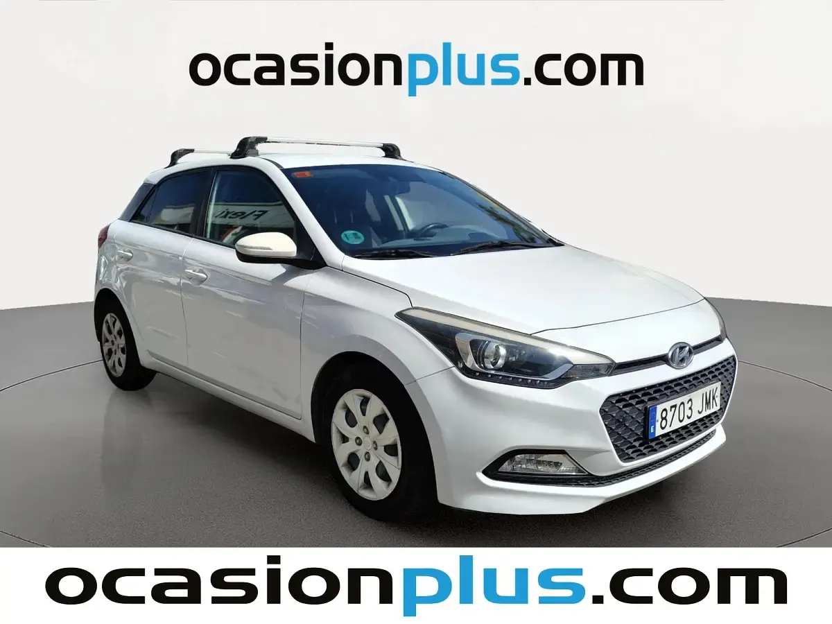 Usado Hyundai i20 84 CV (61 kW) 2016 Blanco Utilitario