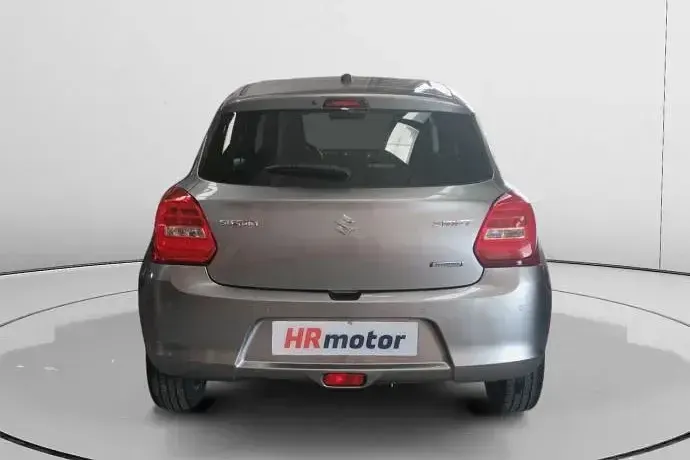 Usado Suzuki Swift 83 CV (61 kW) 2023 Utilitario