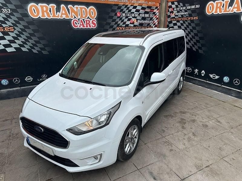 Usado Ford Tourneo Titanium 100 CV (73 kW) 2021 Blanco Monovolumen
