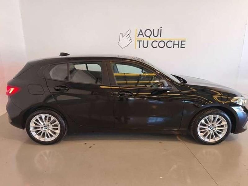 Usado BMW 118 136 CV (100 kW) 2022 Negro Utilitario