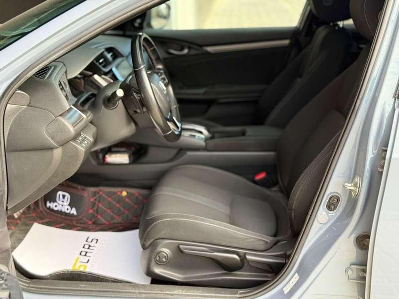 Usado Honda Civic Sport Plus 182 CV (133 kW) 2019 Gris Utilitario