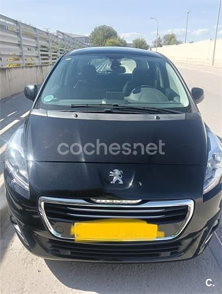 Negro Usado 2014 Peugeot 5008 Allure Monovolumen | 6300 € (Buen precio) - Imagen 1/4