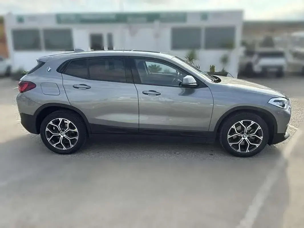 Usado BMW X2 136 CV (100 kW) 2023 Gris SUV