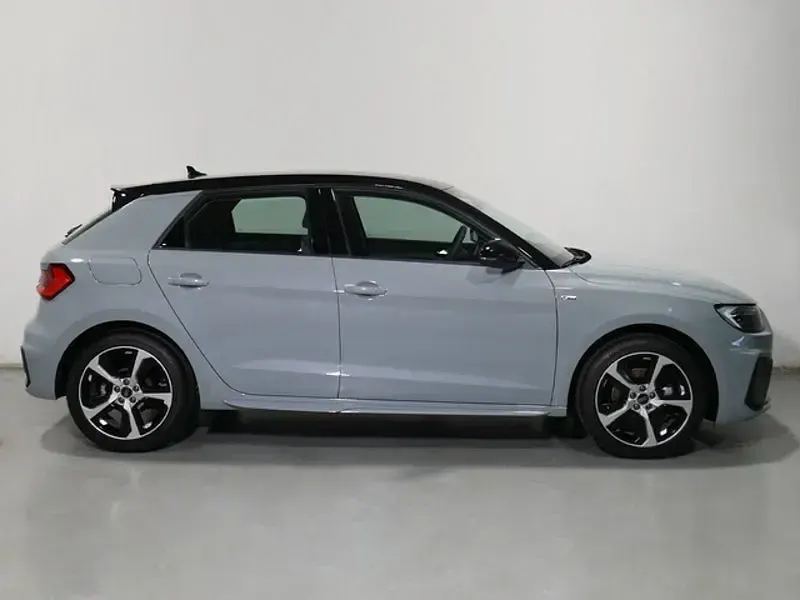 Usado Audi A1 Sportback 116 CV (85 kW) 2025 Gris / plata Utilitario