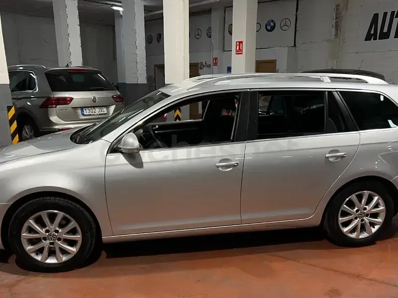 Usado VW Golf VI Sport 105 CV (77 kW) 2011 Gris / plata Utilitario