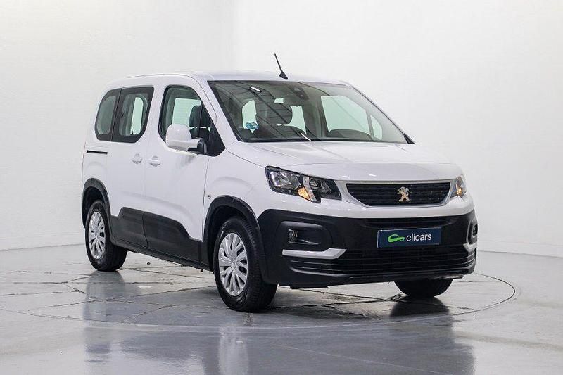 Usado Peugeot Rifter Active 130 CV (95 kW) 2021 Blanco Monovolumen