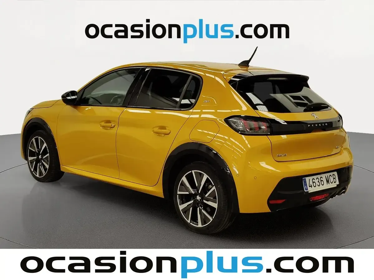 Usado Peugeot 208 GTi 102 CV (75 kW) 2022 Amarillo Utilitario