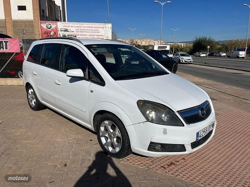 Blanco Usado 2006 Opel Zafira Monovolumen | 1750 € (Super precio) - Imagen 1/4