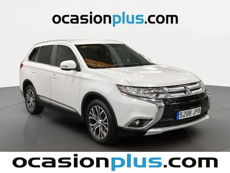 Usado Mitsubishi Outlander Motion 150 CV (110 kW) 2016 Blanco SUV