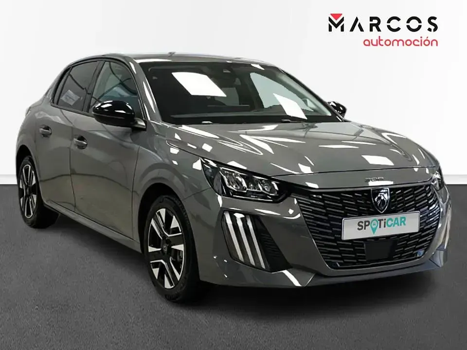 Usado Peugeot 208 Allure 100 CV (73 kW) 2025 Utilitario