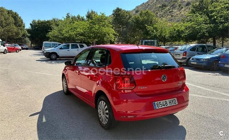 Rojo Usado 2014 VW Polo Edition Berlina | 7500 € (Super precio) - Imagen 1/2
