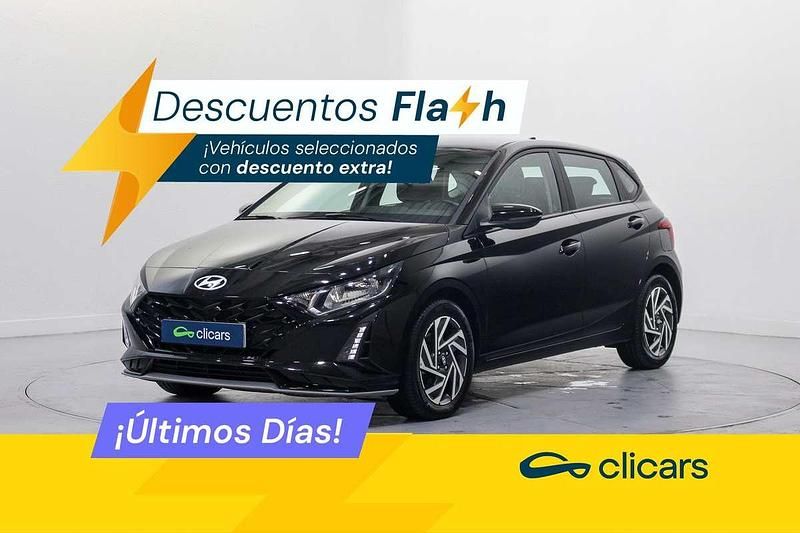 Usado Hyundai i20 101 CV (74 kW) 2024 Negro Utilitario