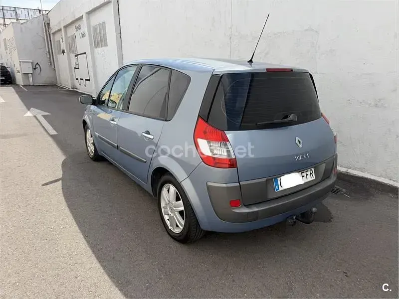 Usado Renault Scénic II Dynamique 130 CV (95 kW) 2006 Azul Monovolumen