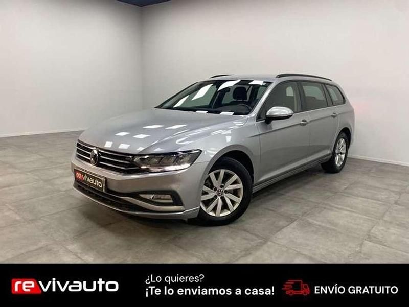 Usado VW Passat Business 150 CV (110 kW) 2021 Gris Familiar