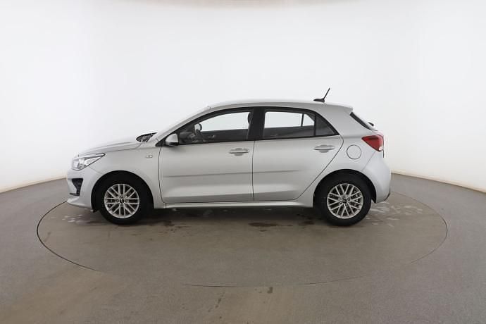 Usado Kia Rio 84 CV (61 kW) 2021