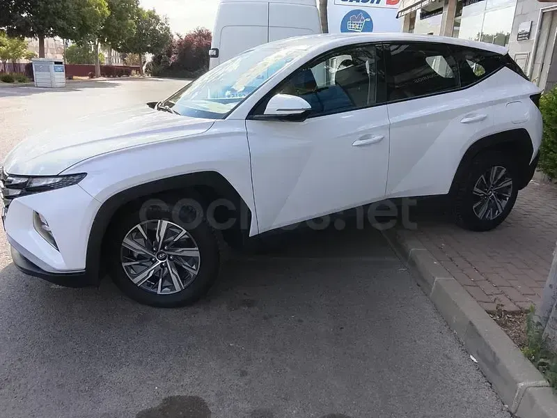 Usado Hyundai Tucson 116 CV (85 kW) 2024 Blanco SUV