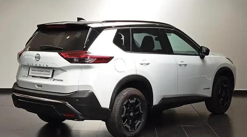 Usado Nissan X-Trail 213 CV (156 kW) 2025 Kori white black metalizado SUV