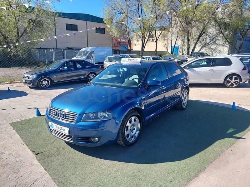 Usado Audi A3 Attraction 102 CV (75 kW) 2003 Azul Utilitario