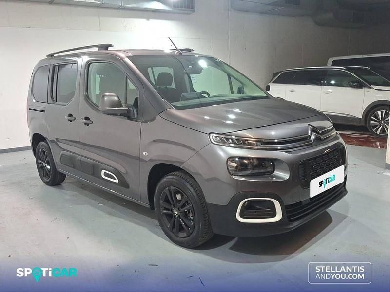 Usado Citroën Berlingo Feel 102 CV (75 kW) 2021 Gris Monovolumen