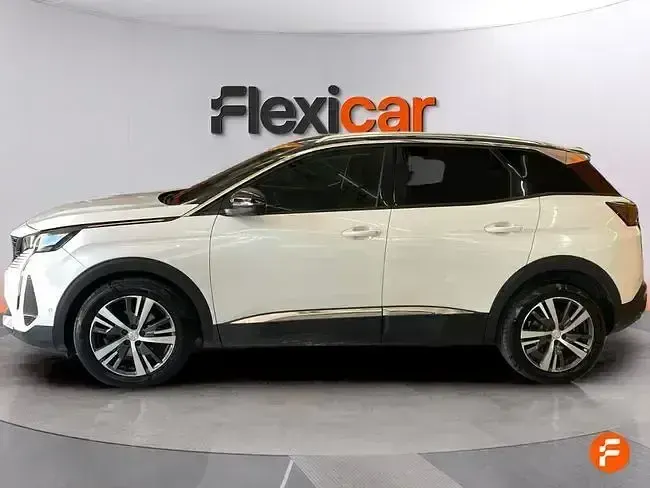 Usado Peugeot 3008 Allure 130 CV (95 kW) 2021 Blanco SUV