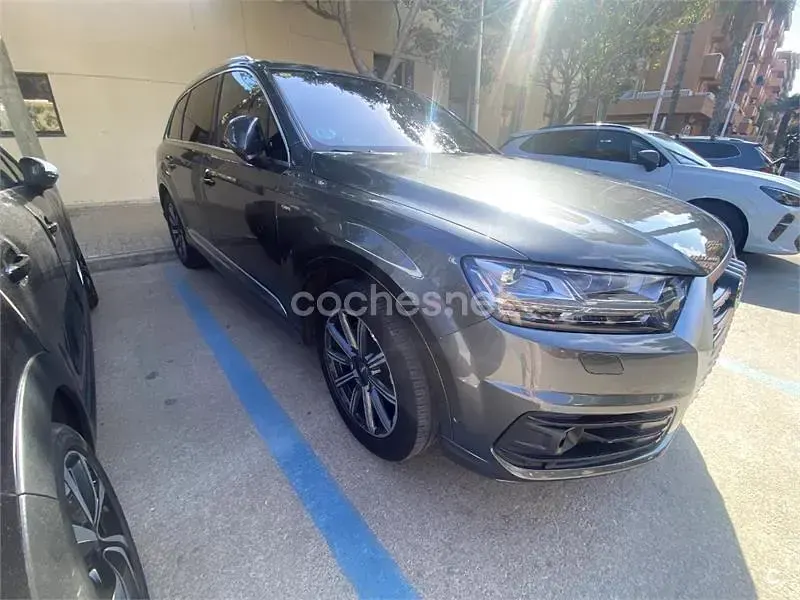 Usado Audi Q7 Sport 272 CV (200 kW) 2016 Gris / plata SUV