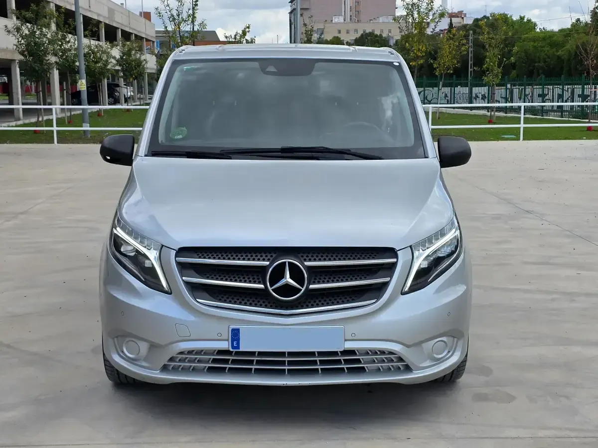 Usado Mercedes Vito 136 CV (100 kW) 2019 Gris Van