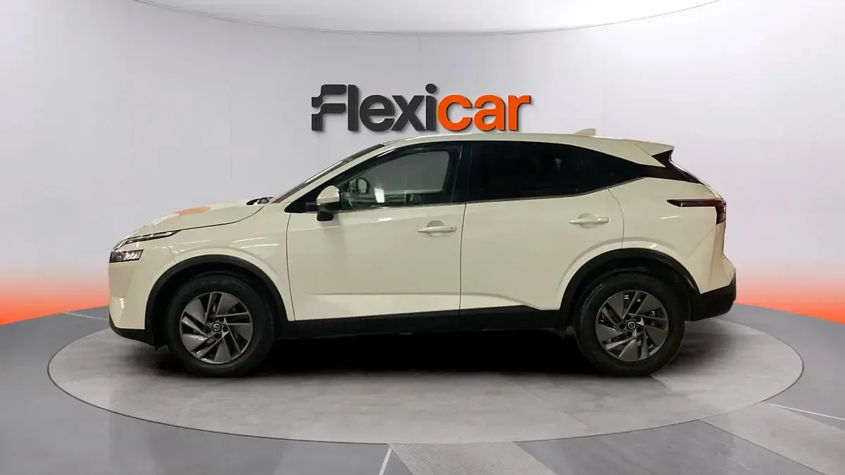 Usado Nissan Qashqai Acenta 158 CV (116 kW) 2022 Blanco SUV