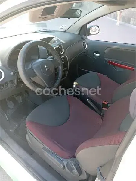 Usado Citroën C2 Furio 70 CV (51 kW) 2009 Verde Utilitario