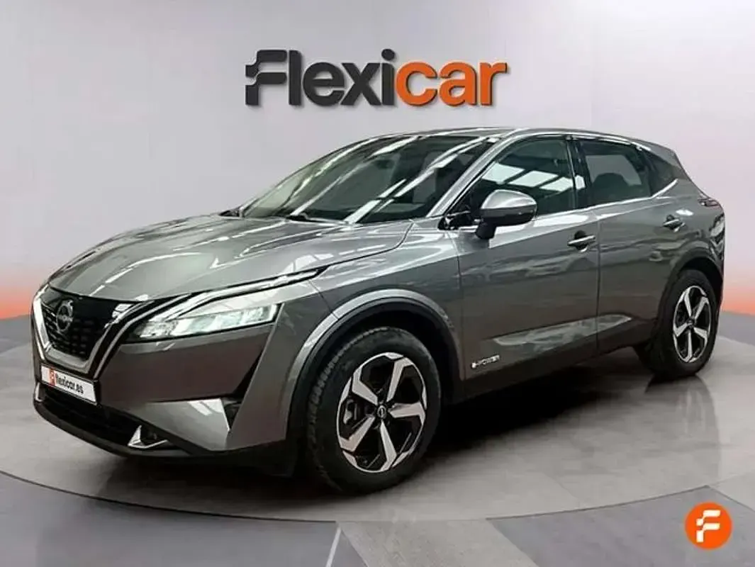Usado Nissan Qashqai Acenta 190 CV (139 kW) 2024 Gris SUV